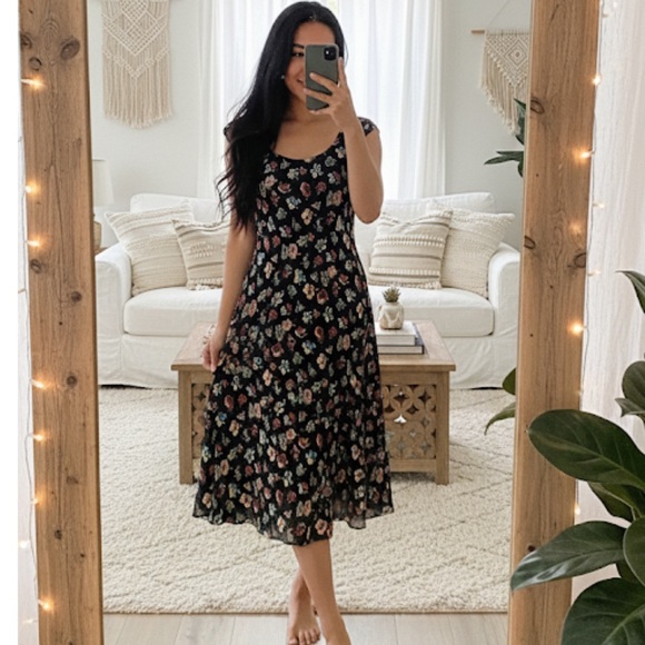 Ralph Lauren Vintage 90s Y2K 100% Silk Floral Midi Dress in Size 6 - Picture 1 of 6